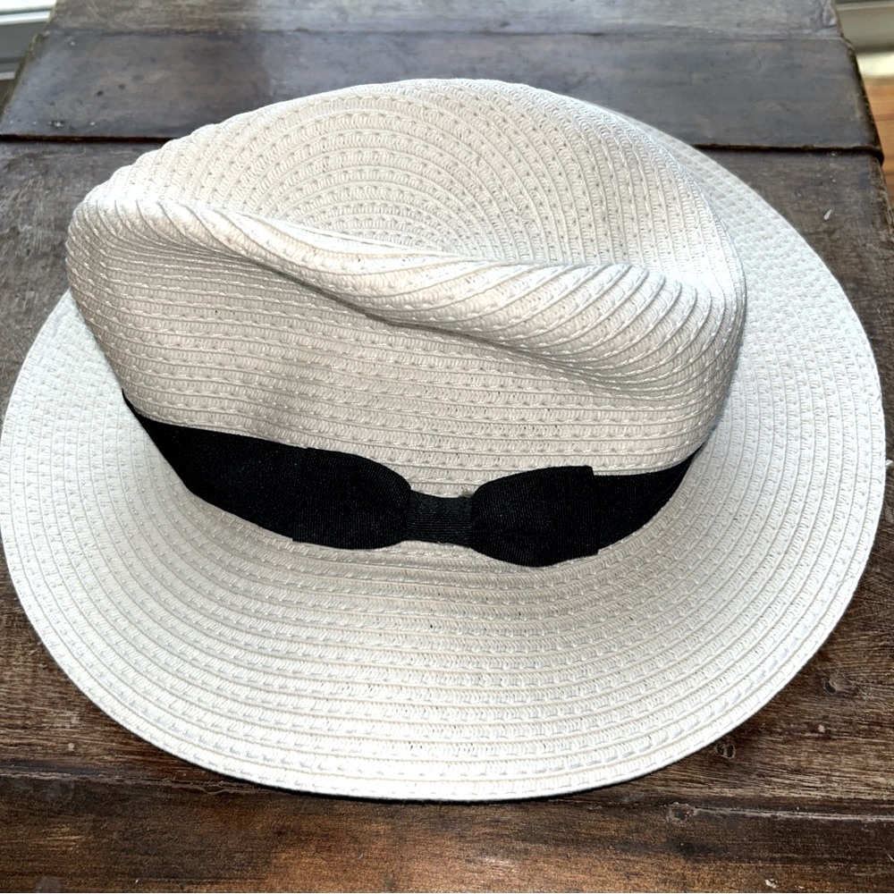 🍁Nicole Marciano Fedora Straw Hat White with‎ Black Ribbon 4/$40 if bundled